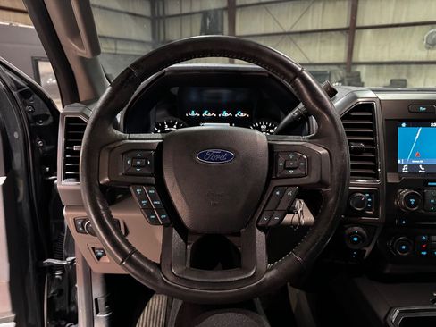 Used 2018 Ford F150 XLT w/ Equipment Group 302A Luxury image 30