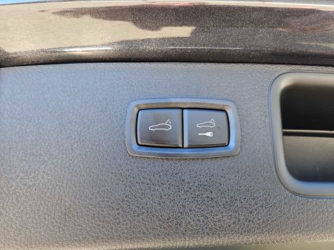 Certified 2026 Porsche Macan Turbo AWD/4WD image 51