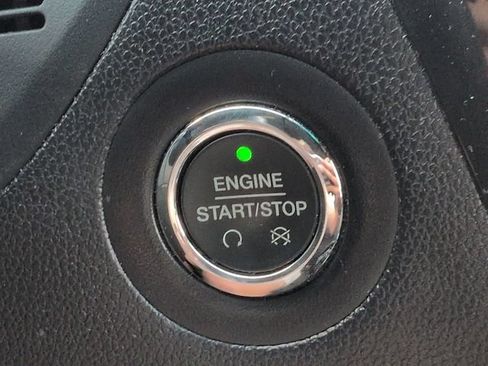 Certified 2017 Ford Explorer XLT w/ Equipment Group 202A FWD image 26