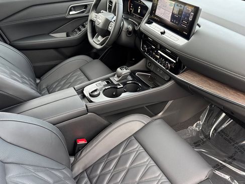 New 2025 Nissan Pathfinder Rock Creek image 19