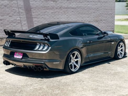 Used 2017 Ford Mustang GT Premium w/ GT Performance Package RWD image 22
