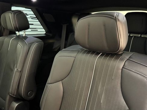 New 2026 Cadillac Vistiq Sport w/ LPO, Floor Liner Package image 36