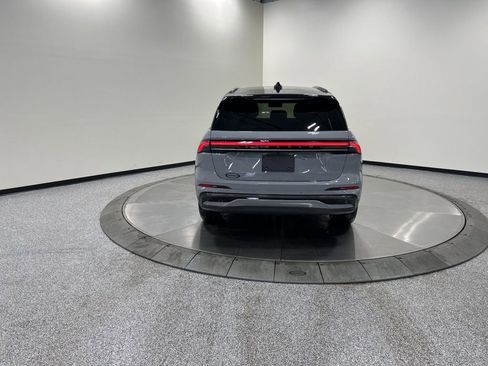 New 2026 Lincoln Nautilus Reserve w/ Jet Appearance Package AWD/4WD image 8