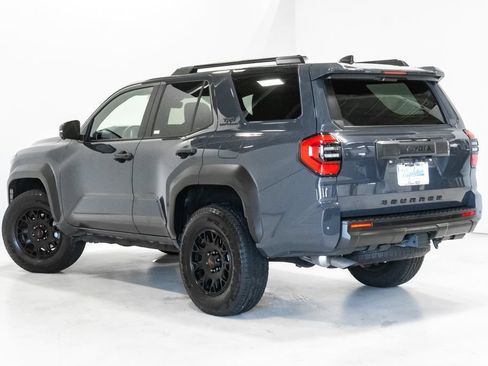 Used 2025 Toyota 4Runner TRD Off-Road Premium AWD/4WD image 29