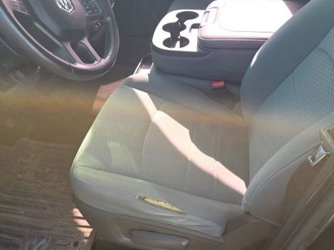 Used 2015 RAM 1500 Express image 11