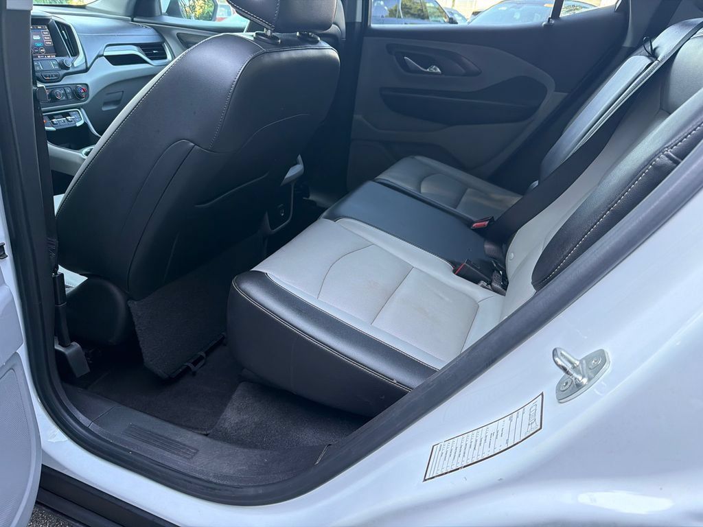 Used 2022 GMC Terrain SLT AWD/4WD image 21