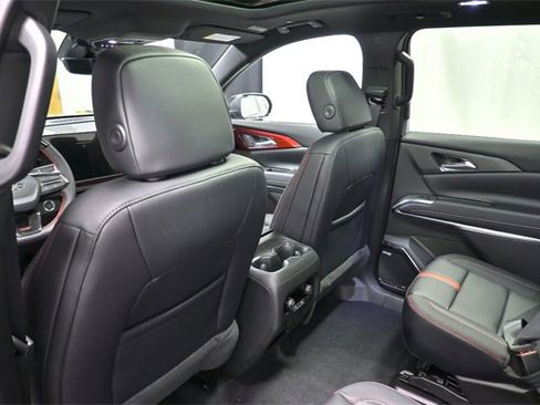 New 2026 Chevrolet Traverse RS image 15