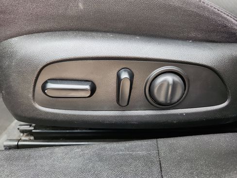 Used 2020 Chevrolet Malibu LT image 14