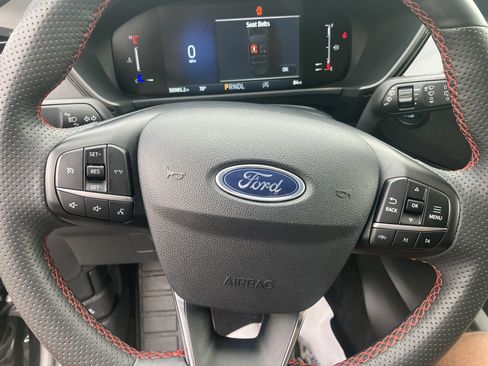 Certified 2023 Ford Escape ST-Line AWD/4WD image 24