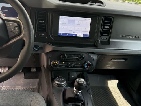Used 2023 Ford Bronco 2-Door AWD/4WD image 19
