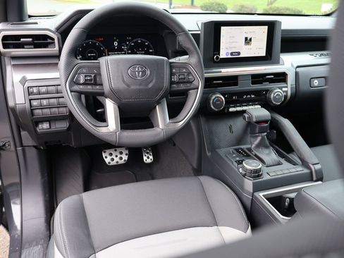 Used 2026 Toyota Tacoma TRD Sport image 22