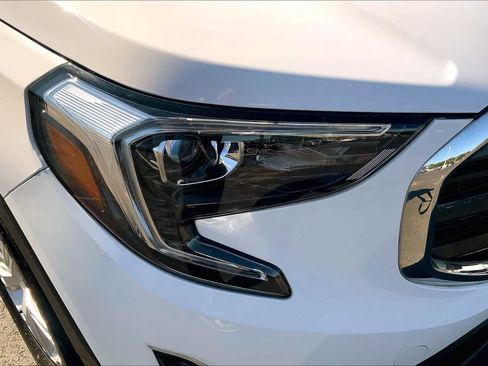 Used 2020 GMC Terrain SLE w/ Driver Convenience Package image 26