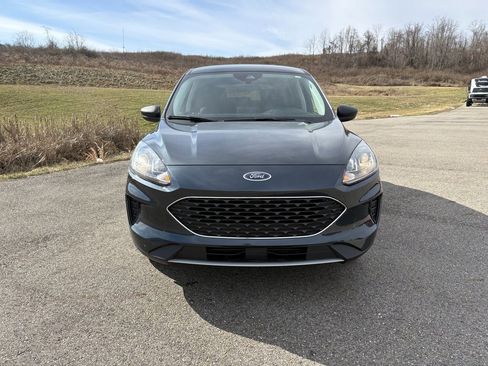 Used 2022 Ford Escape SE image 8