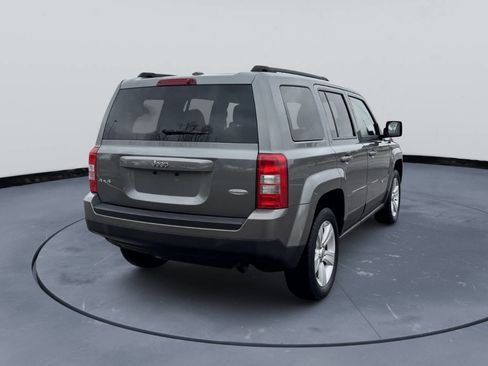Used 2012 Jeep Patriot Latitude w/ Sun/Sound Group image 6