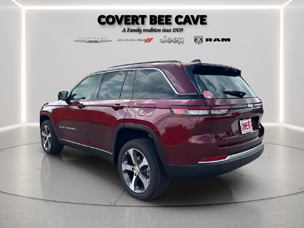 New 2026 Jeep Grand Cherokee Limited w/ Luxury Tech Group II RWD image 7