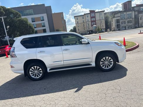 Used 2017 Lexus GX 460 Premium AWD/4WD image 6