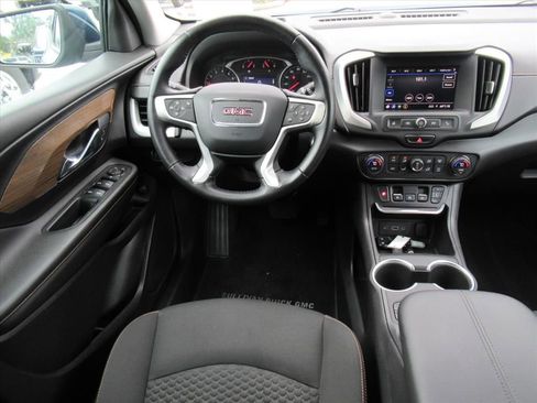 Used 2020 GMC Terrain SLE w/ Driver Convenience Package image 13
