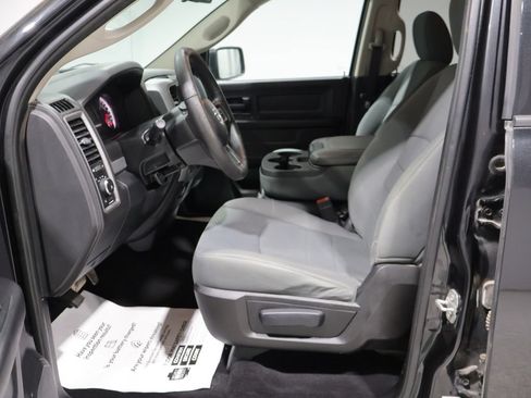 Used 2016 RAM 1500 Express w/ Black Ram 1500 Express Group AWD/4WD image 9