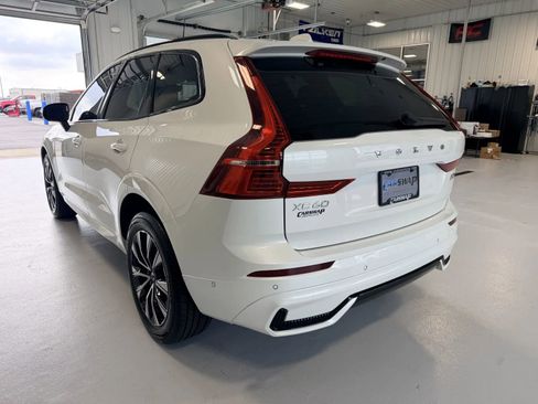 Used 2024 Volvo XC60 B5 Plus AWD/4WD image 5