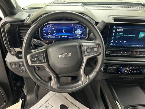 Certified 2024 Chevrolet Silverado 2500 ZR2 w/ Technology Package AWD/4WD image 4