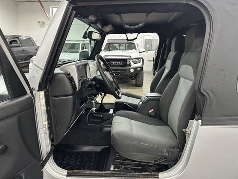 Used 2006 Jeep Wrangler Unlimited AWD/4WD image 18