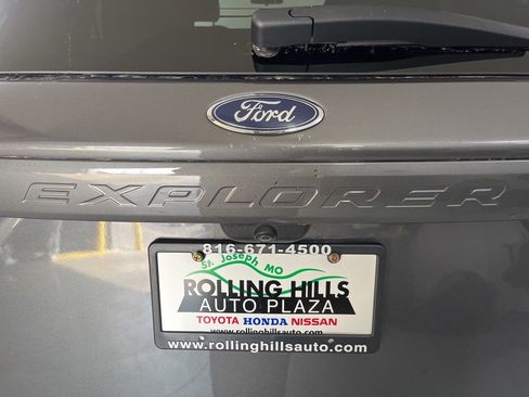 Used 2023 Ford Explorer XLT w/ Equipment Group 202A AWD/4WD image 46