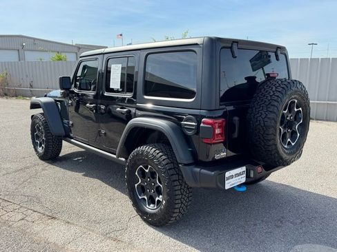 Used 2022 Jeep Wrangler Unlimited Rubicon 4xe w/ Cold Weather Group AWD/4WD image 4