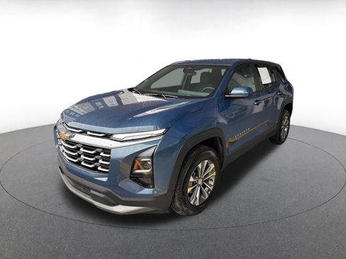 Used 2025 Chevrolet Equinox LT image 7