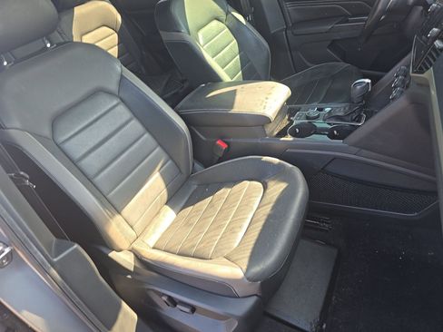 Used 2020 Volkswagen Atlas Cross Sport SEL Premium AWD/4WD image 11