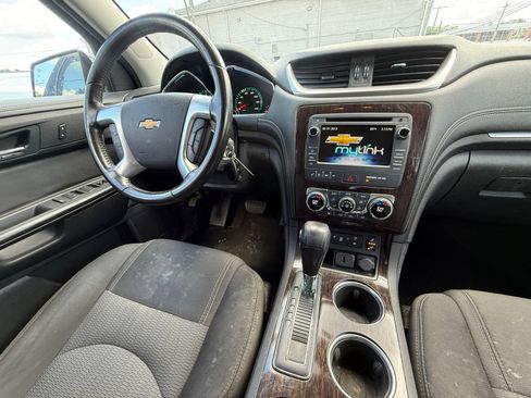 Used 2016 Chevrolet Traverse LT AWD/4WD image 10