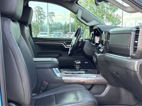 Used 2022 Chevrolet Silverado 1500 LTZ AWD/4WD image 7