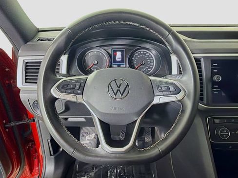 Used 2021 Volkswagen Atlas Cross Sport SE FWD image 12