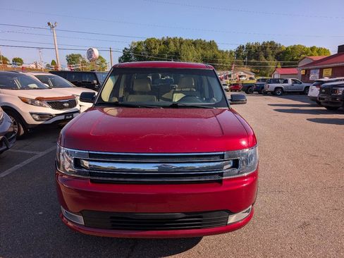 Used 2018 Ford Flex SEL w/ Equipment Group 202A AWD/4WD image 6