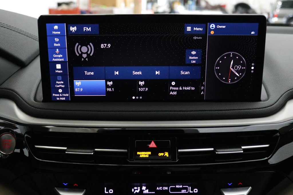 Certified 2025 Acura MDX SH-AWD image 21