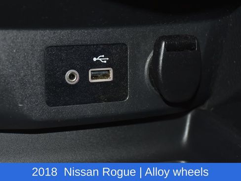 Used 2018 Nissan Rogue SV AWD/4WD image 21