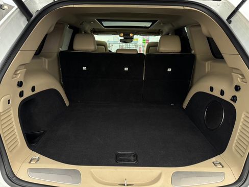 Used 2019 Jeep Grand Cherokee Limited w/ Luxury Group II image 31