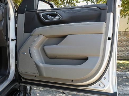 Used 2021 GMC Yukon SLT w/ SLT Luxury Plus Package RWD image 61