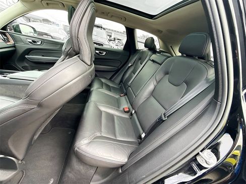 Used 2023 Volvo XC60 B5 Ultimate image 27