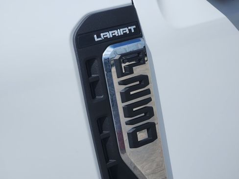Used 2023 Ford F250 Lariat w/ Chrome Package AWD/4WD image 12