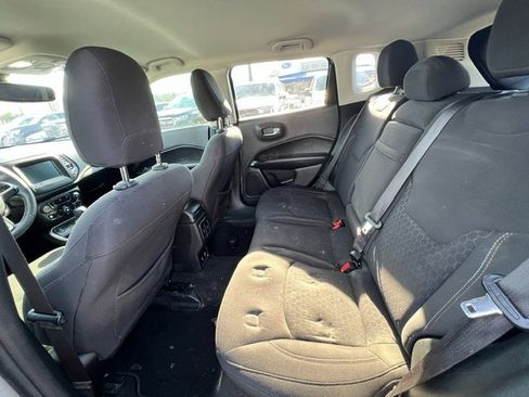 Used 2018 Jeep Compass Sport w/ Tech Group image 11