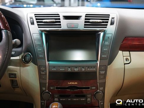 Used 2007 Lexus LS 460 RWD image 19