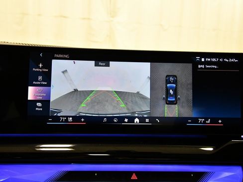 Used 2024 BMW 540i xDrive w/ Premium Package image 26