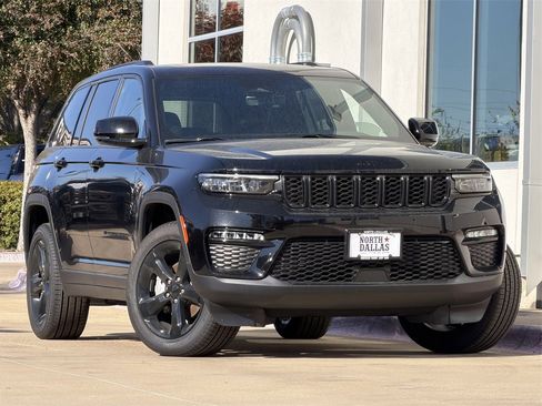 New 2025 Jeep Grand Cherokee Limited w/ Black Appearance Package image 2