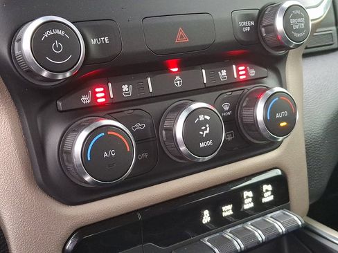 Used 2022 RAM 1500 Laramie image 17