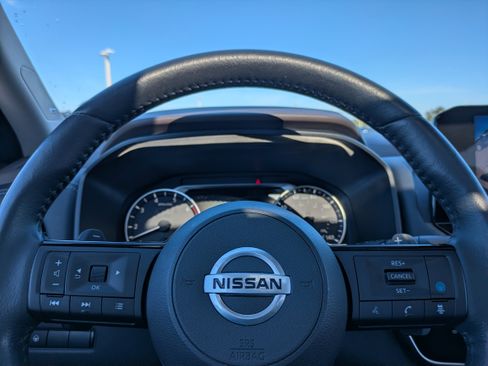 Used 2021 Nissan Rogue SL w/ Premium Package image 28