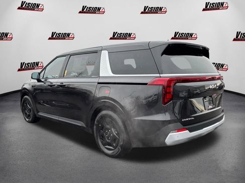 New 2026 Kia Carnival FWD image 7