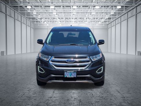 Used 2016 Ford Edge Titanium w/ Technology Package AWD/4WD image 8