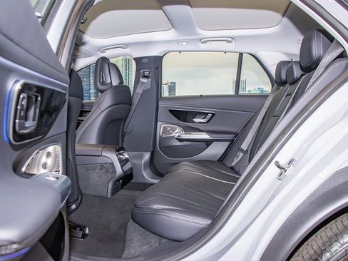 Certified 2025 Mercedes-Benz E 450 4MATIC All-Terrain Wagon image 22