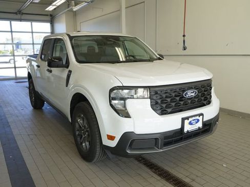 Used 2025 Ford Maverick XLT w/ XLT Luxury Package FWD image 17