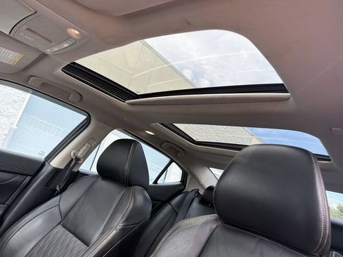 Used 2023 Nissan Maxima Platinum w/ Sport Mat Group FWD image 25